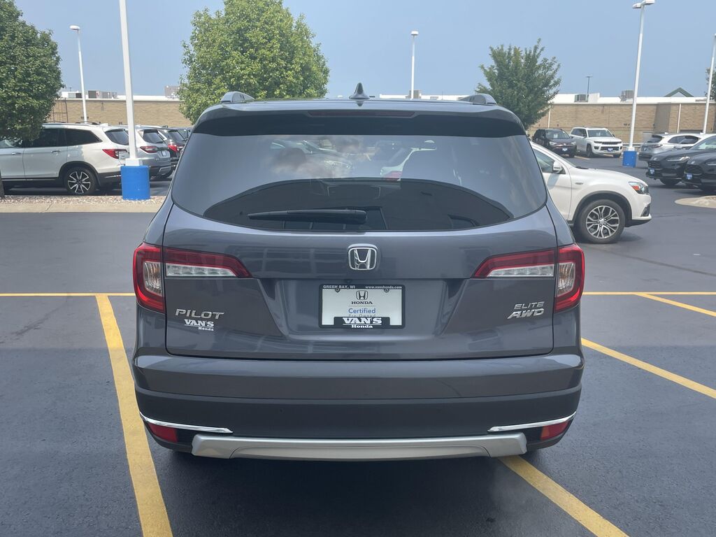 2020 Honda Pilot Elite — photo 1 of 13