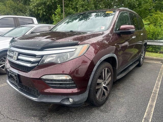 2016 Honda Pilot Elite — photo 1 of 7