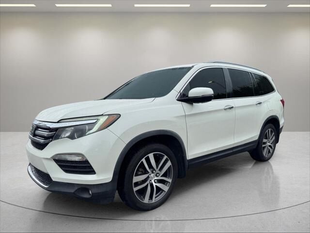 2017 Honda Pilot Elite — photo 1 of 1