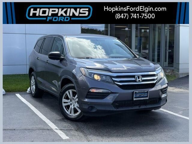 2018 Honda Pilot LX — photo 1 of 6