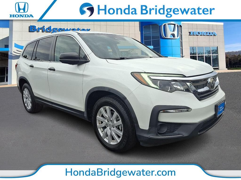 2020 Honda Pilot LX — photo 1 of 13