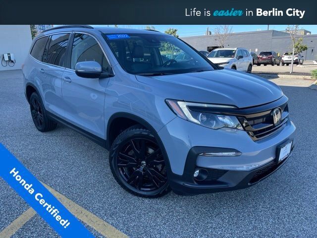 2022 Honda Pilot AWD SE — photo 1 of 7