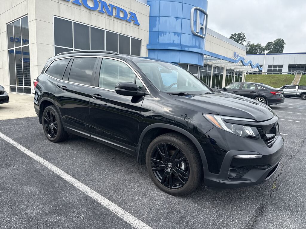 2021 Honda Pilot AWD SE — photo 1 of 7