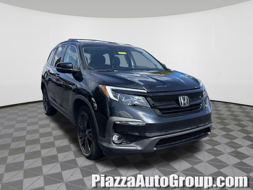 2022 Honda Pilot AWD SE — photo 1 of 7