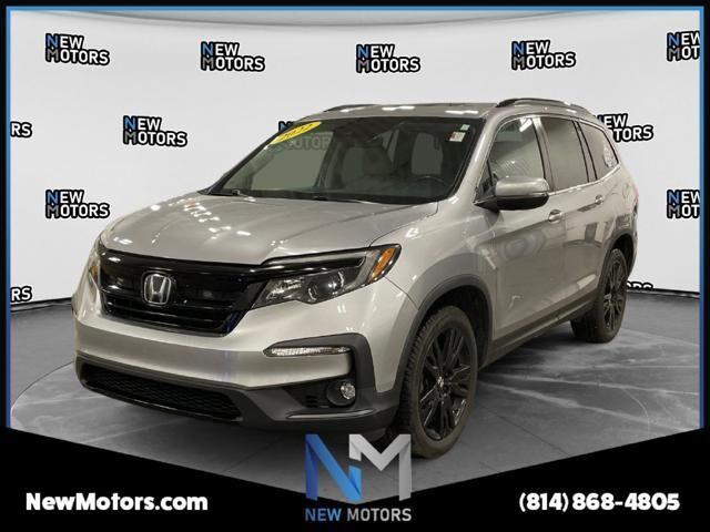 2022 Honda Pilot SE — photo 1 of 13