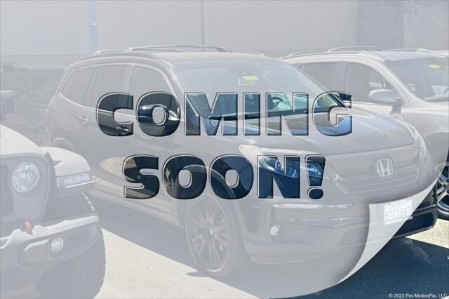 2021 Honda Pilot SE — photo 1 of 13