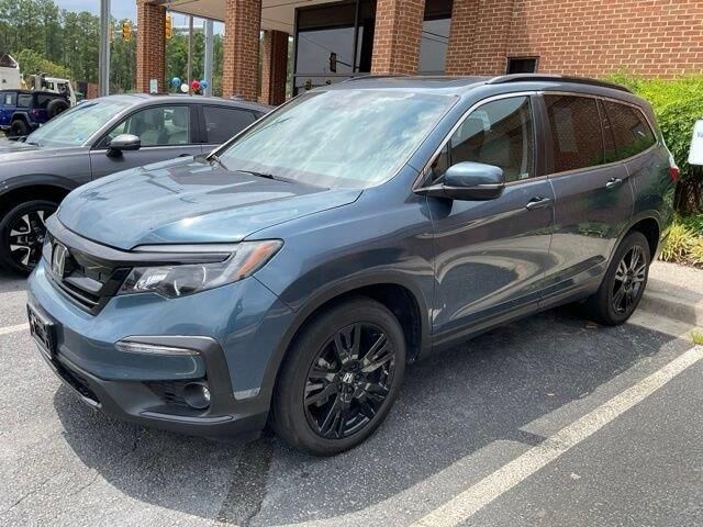 2021 Honda Pilot SE — photo 1 of 4