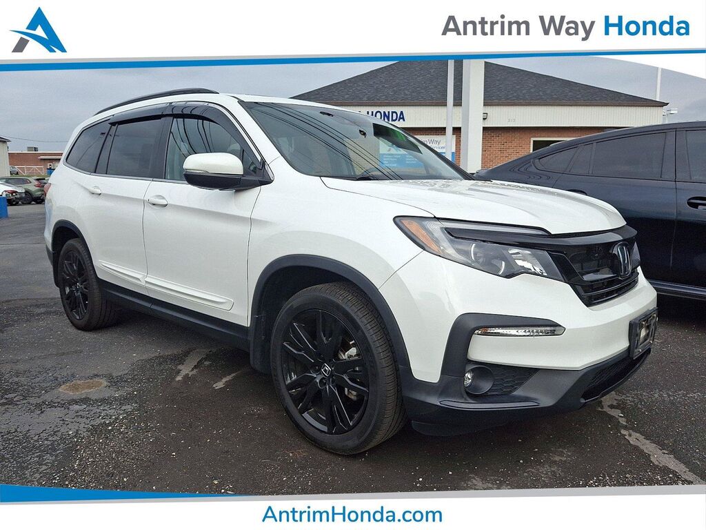 2022 Honda Pilot AWD SE — photo 1 of 6