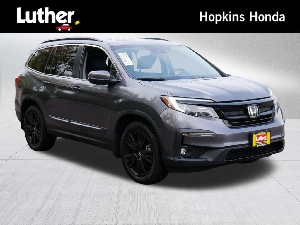 2022 Honda Pilot AWD SE — photo 1 of 7