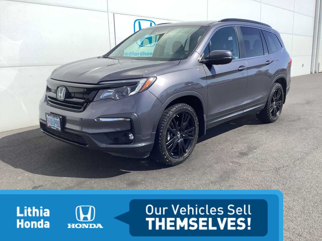 2022 Honda Pilot AWD SE — photo 1 of 7