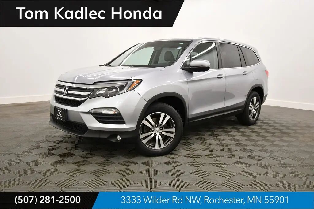 2017 Honda Pilot EX-L — photo 1 of 13