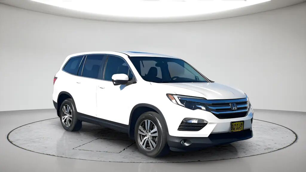 2017 Honda Pilot EX-L w/Honda Sensing — photo 1 of 13