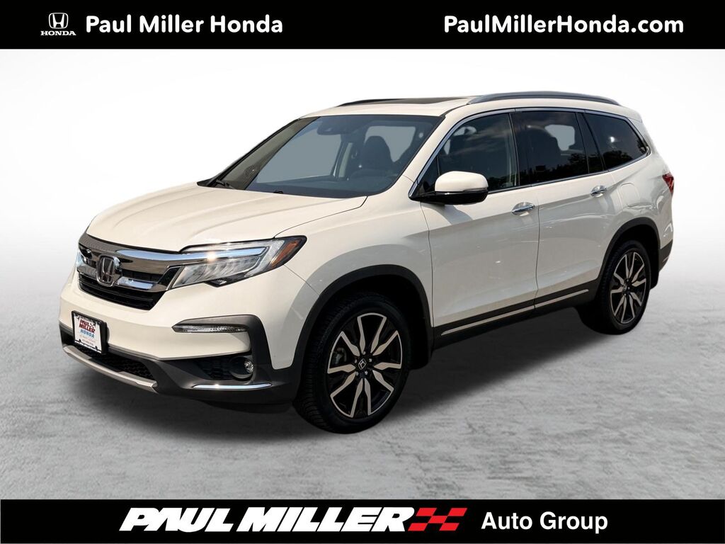 2019 Honda Pilot AWD Touring-7 — photo 1 of 7