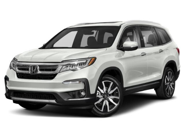 2020 Honda Pilot Touring w/Rear Captain's Chairs — photo 1 of 13