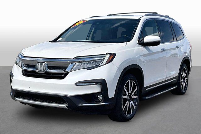 2019 Honda Pilot Touring 7-Passenger — photo 1 of 13