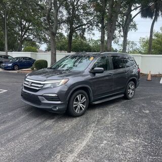 2017 Honda Pilot EX-L — photo 1 of 13