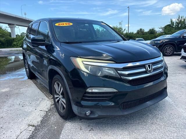 2016 Honda Pilot EX-L w/RES — photo 1 of 13
