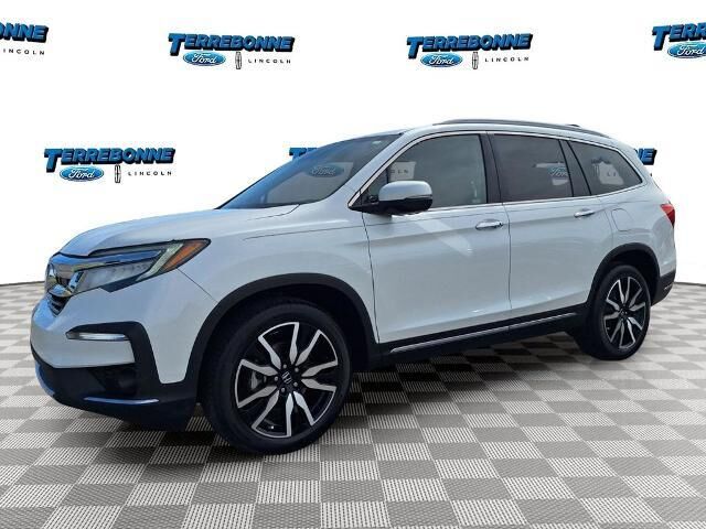 2020 Honda Pilot Touring — photo 1 of 13