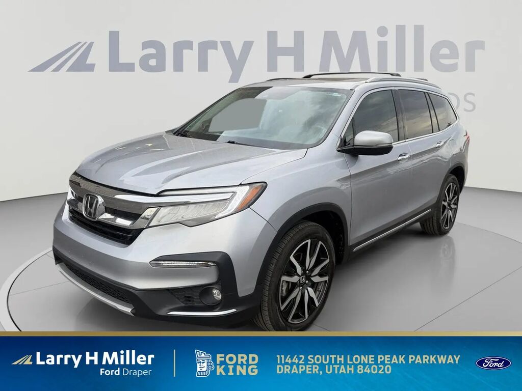 2019 Honda Pilot Touring — photo 1 of 53