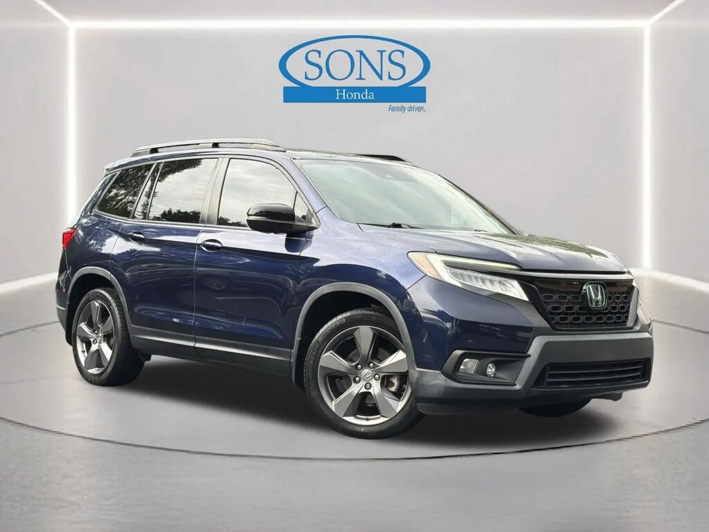 2021 Honda Passport Touring — photo 1 of 13