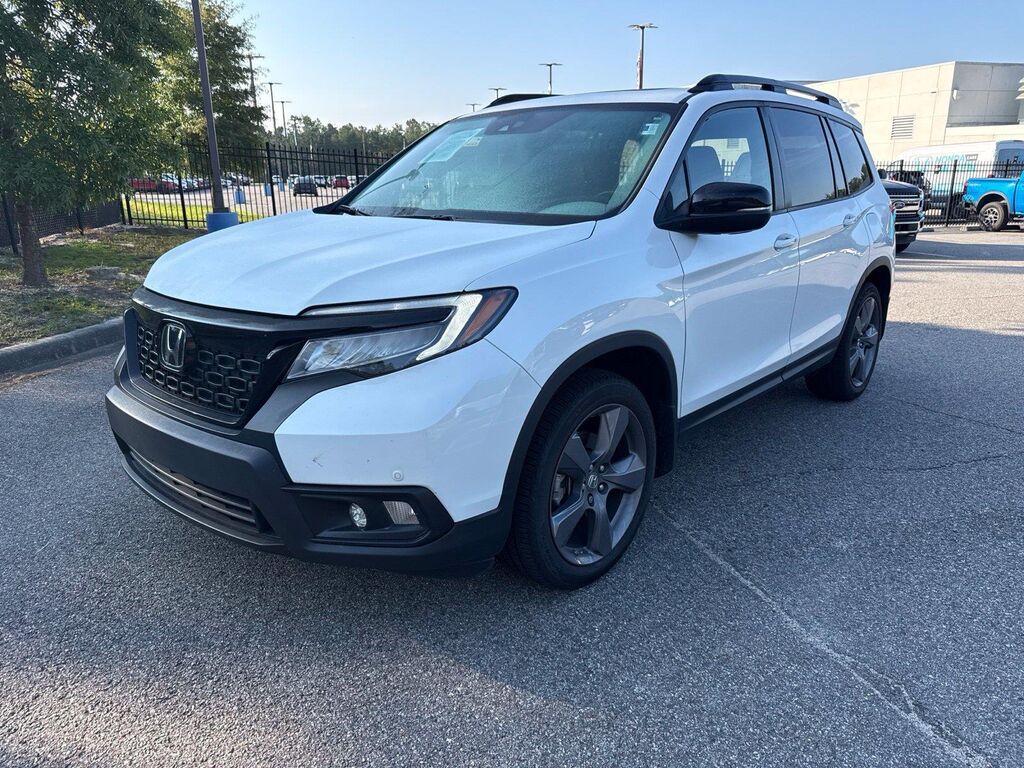 2021 Honda Passport Touring — photo 1 of 7