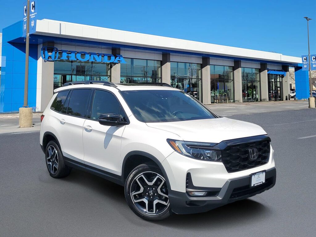 2023 Honda Passport Elite — photo 1 of 13