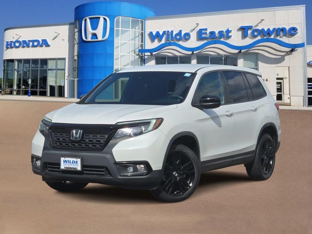2021 Honda Passport Sport — photo 1 of 13