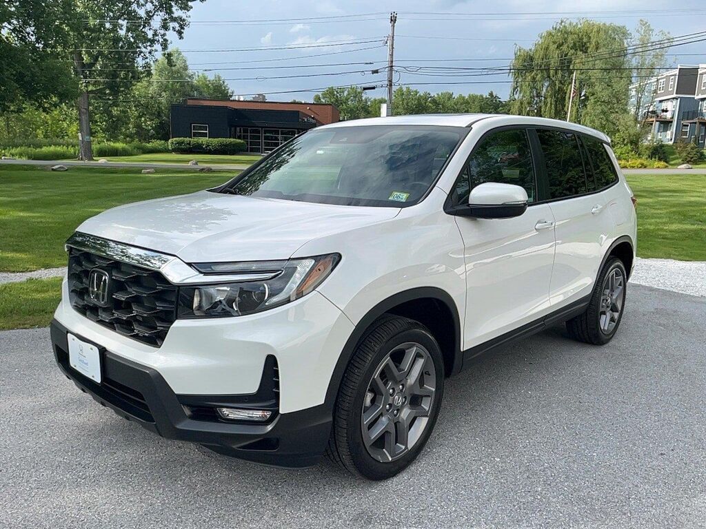 2023 Honda Passport EX-L — photo 1 of 13