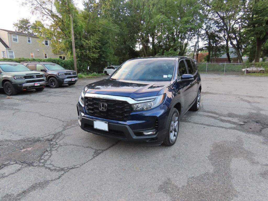 2023 Honda Passport AWD EX-L — photo 1 of 7