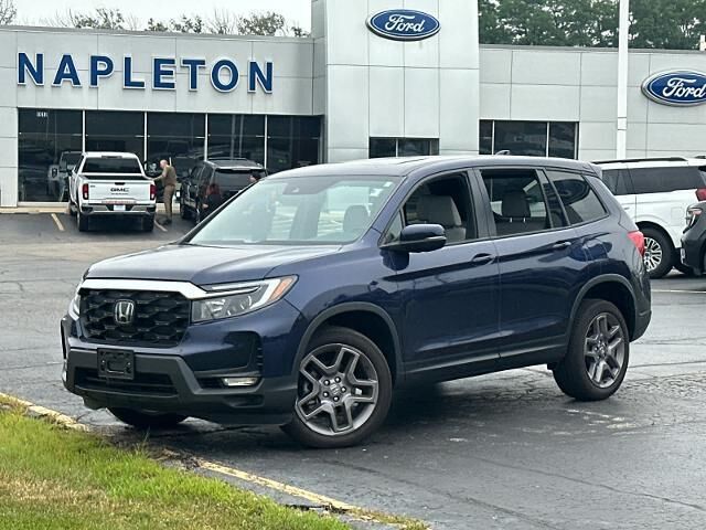 2023 Honda Passport EX-L — photo 1 of 8