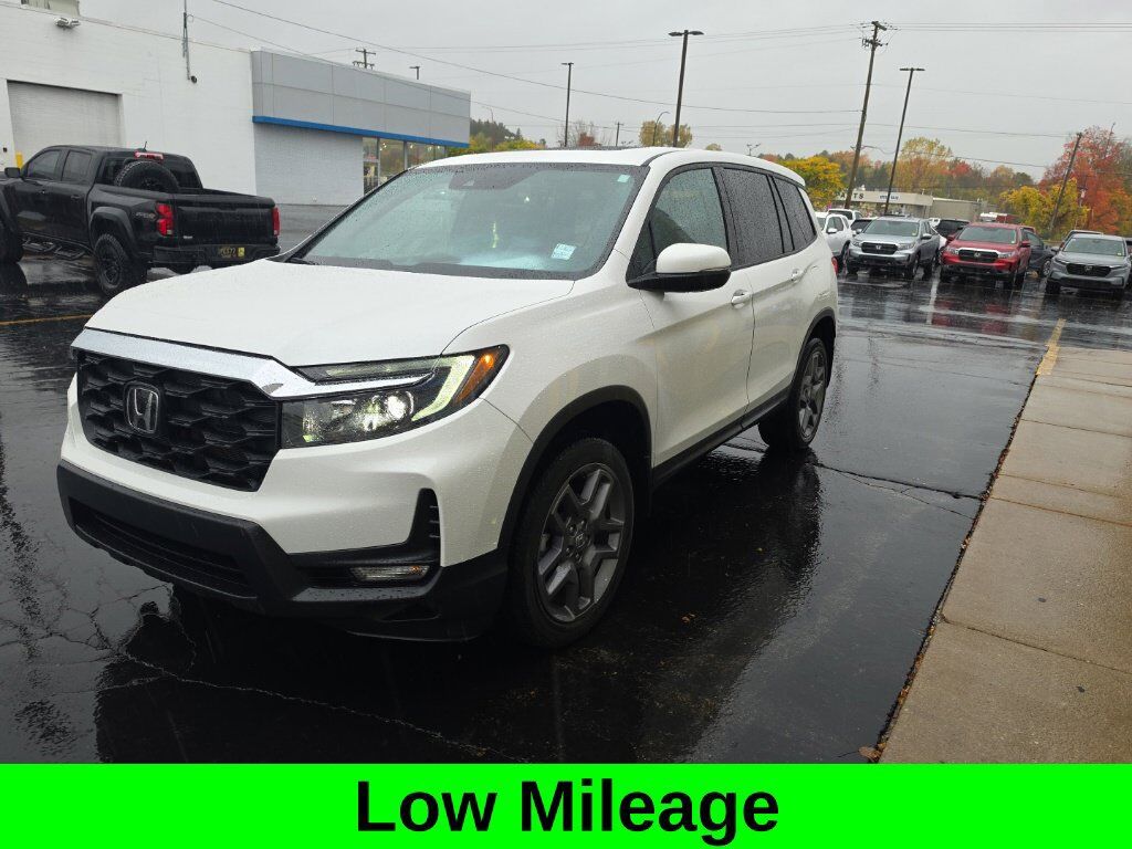 2023 Honda Passport AWD EX-L — photo 1 of 7