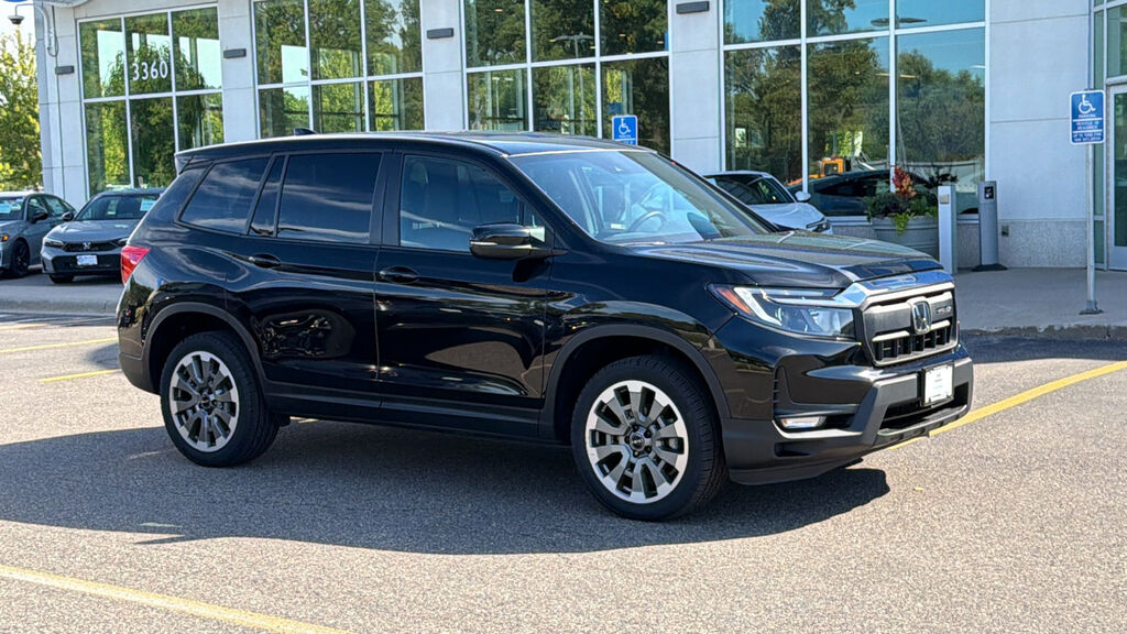 2024 Honda Passport AWD EX-L — photo 1 of 7
