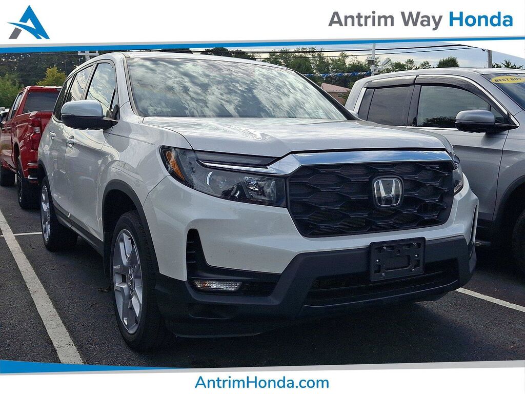 2025 Honda Passport AWD EX-L — photo 1 of 7