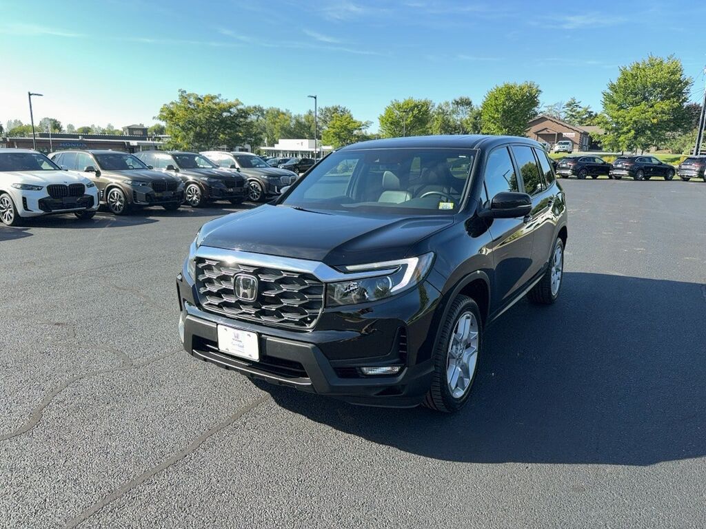 2024 Honda Passport AWD EX-L — photo 1 of 7