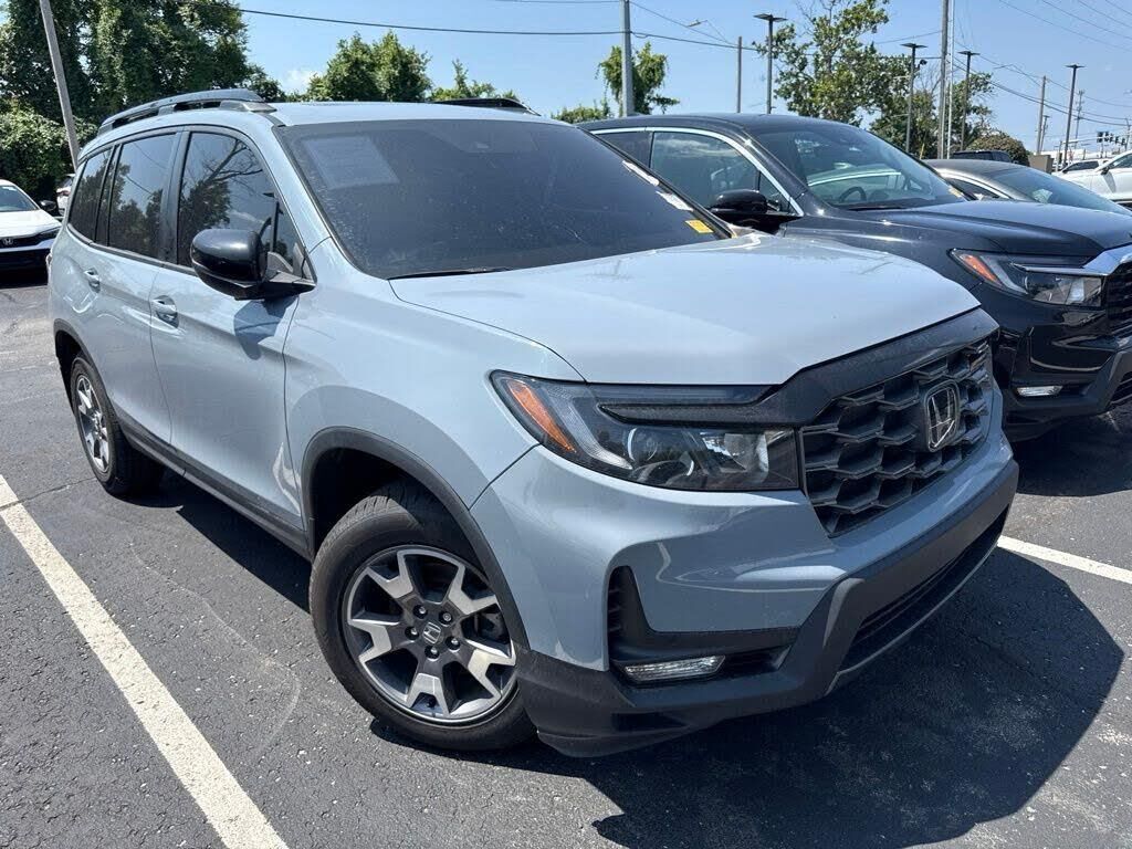 2023 Honda Passport TrailSport — photo 1 of 2