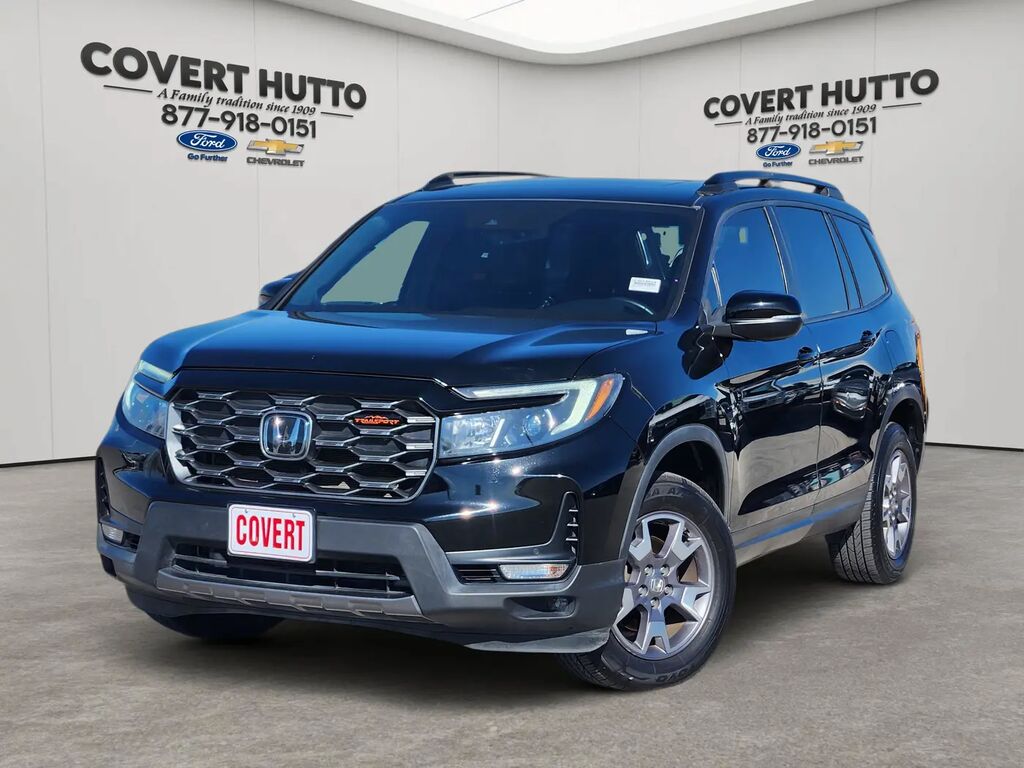 2023 Honda Passport TrailSport — photo 1 of 13