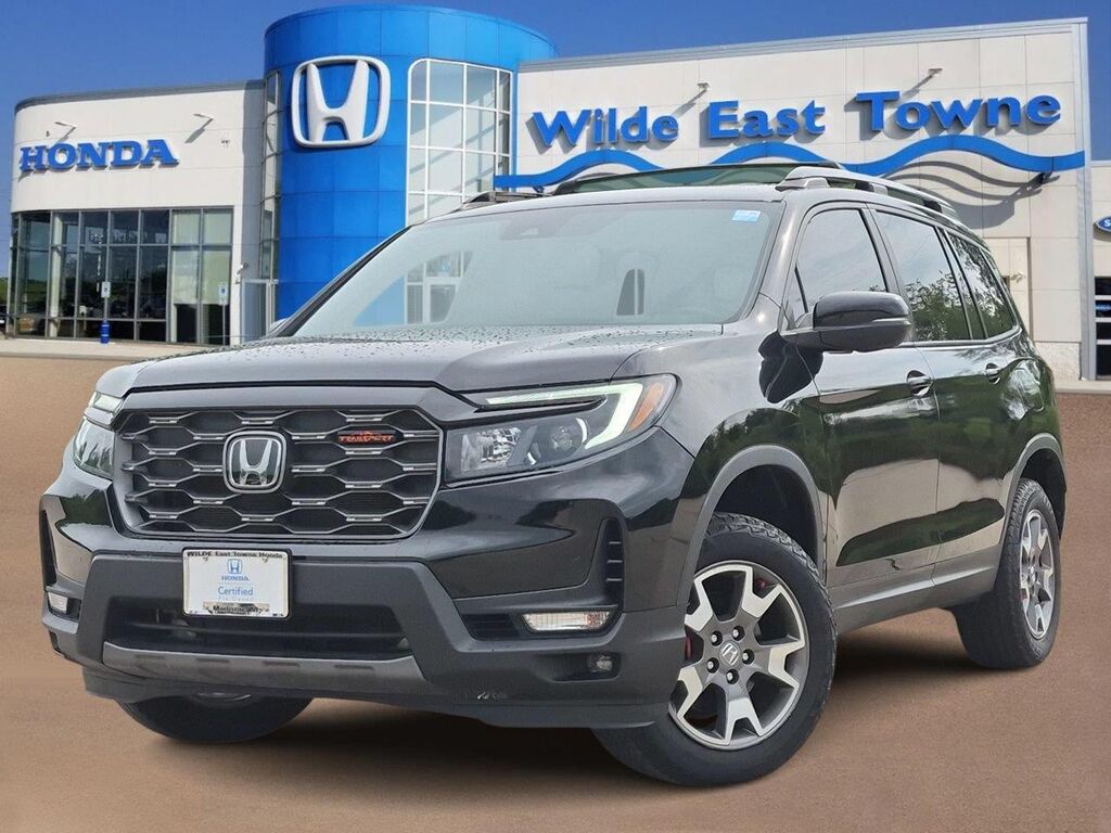2023 Honda Passport TrailSport — photo 1 of 13