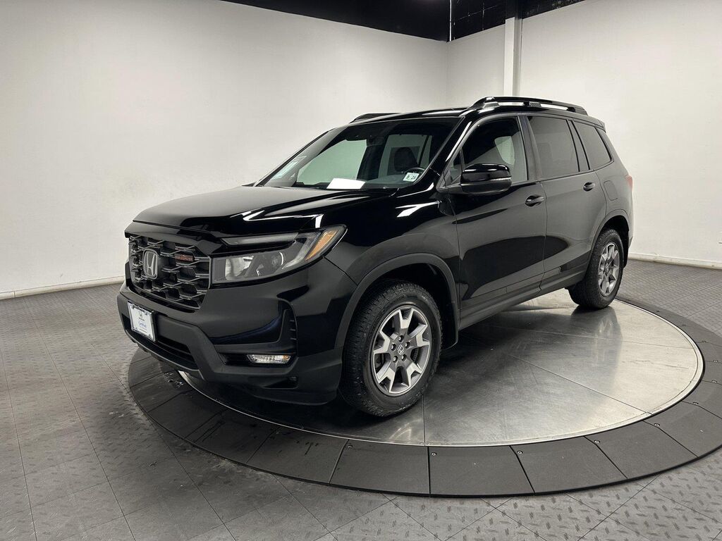 2023 Honda Passport TrailSport — photo 1 of 13