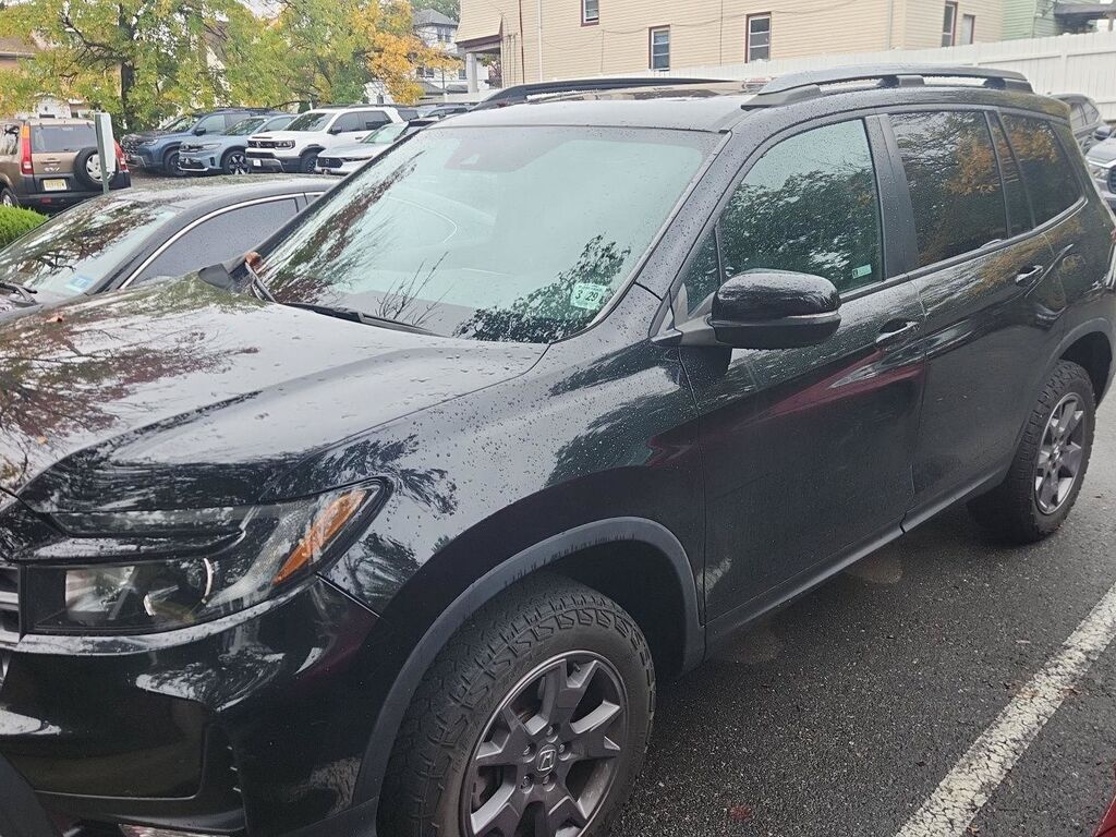 2024 Honda Passport AWD TRAILSPORT — photo 1 of 7