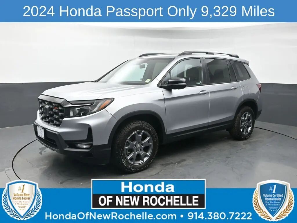 2024 Honda Passport TrailSport — photo 1 of 11