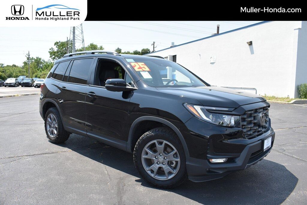 2025 Honda Passport TrailSport — photo 1 of 11