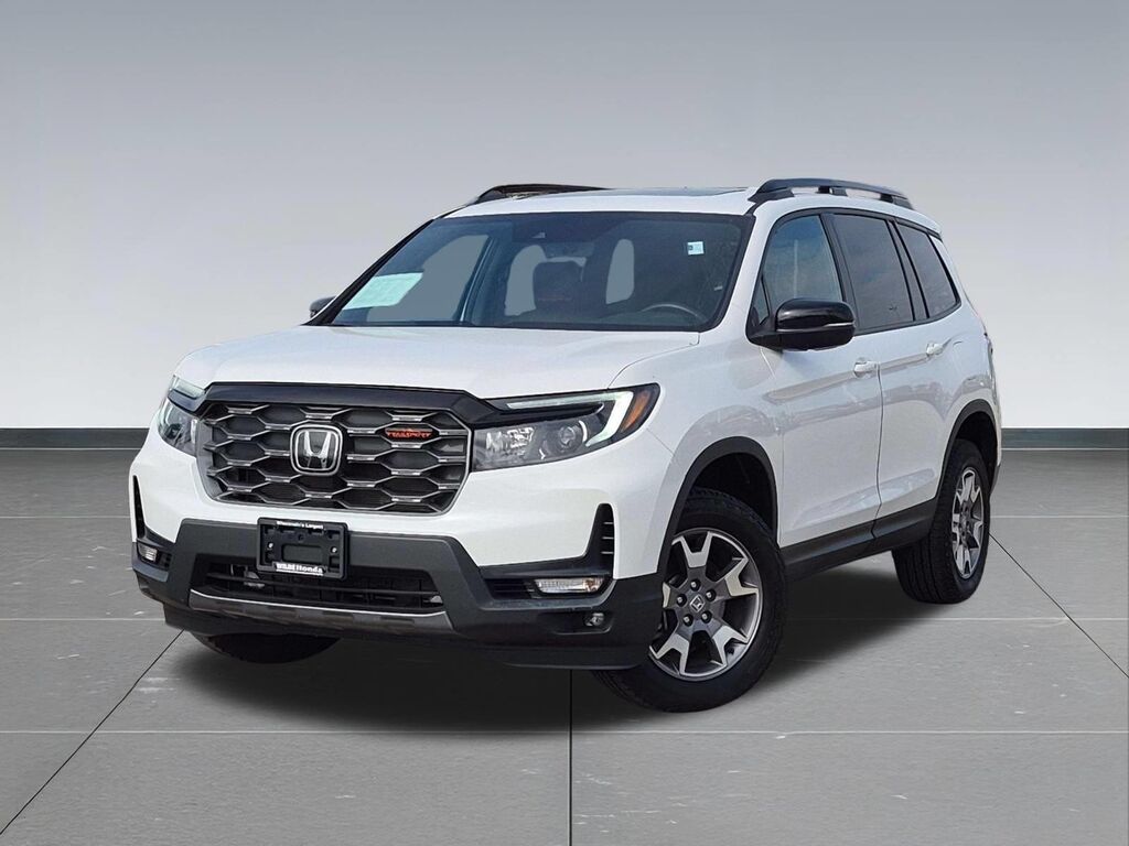 2023 Honda Passport TrailSport — photo 1 of 13