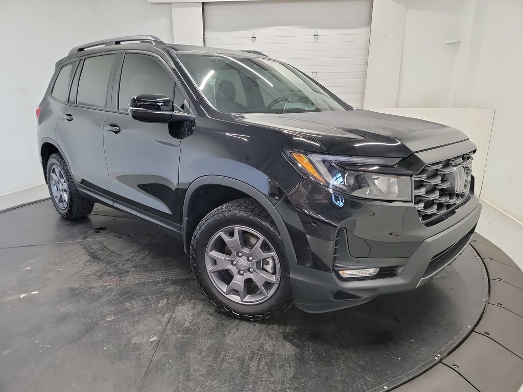 2024 Honda Passport AWD TRAILSPORT — photo 1 of 7