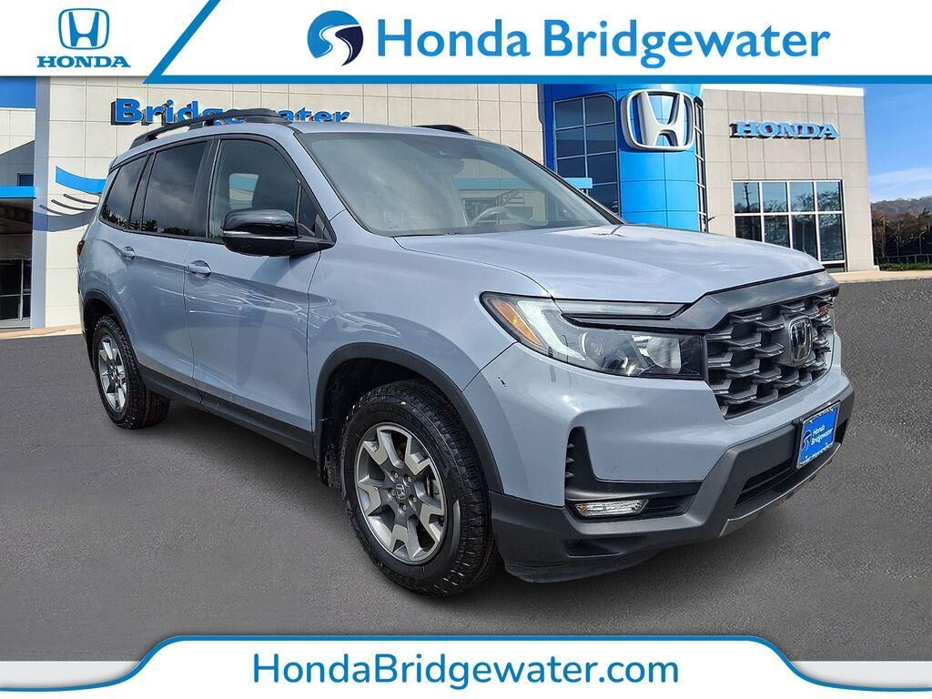 2023 Honda Passport TrailSport — photo 1 of 13