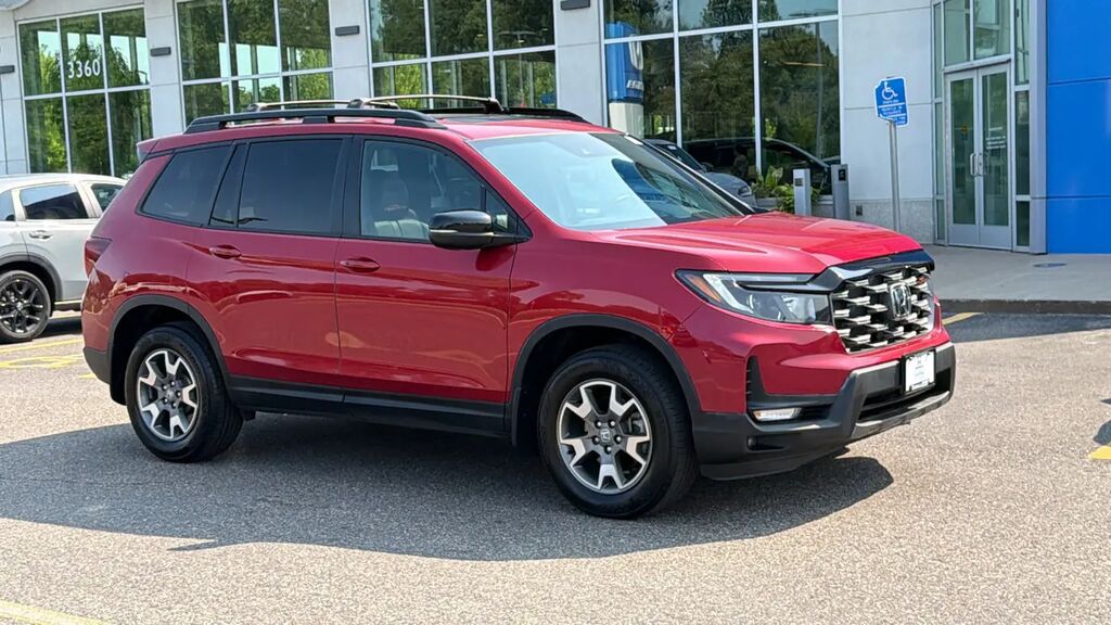 2023 Honda Passport TrailSport — photo 1 of 13