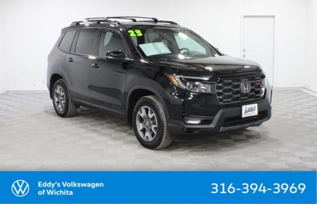 2023 Honda Passport TrailSport — photo 1 of 13