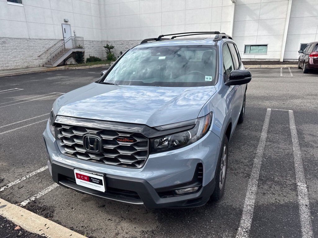 2023 Honda Passport AWD TRAILSPORT — photo 1 of 7