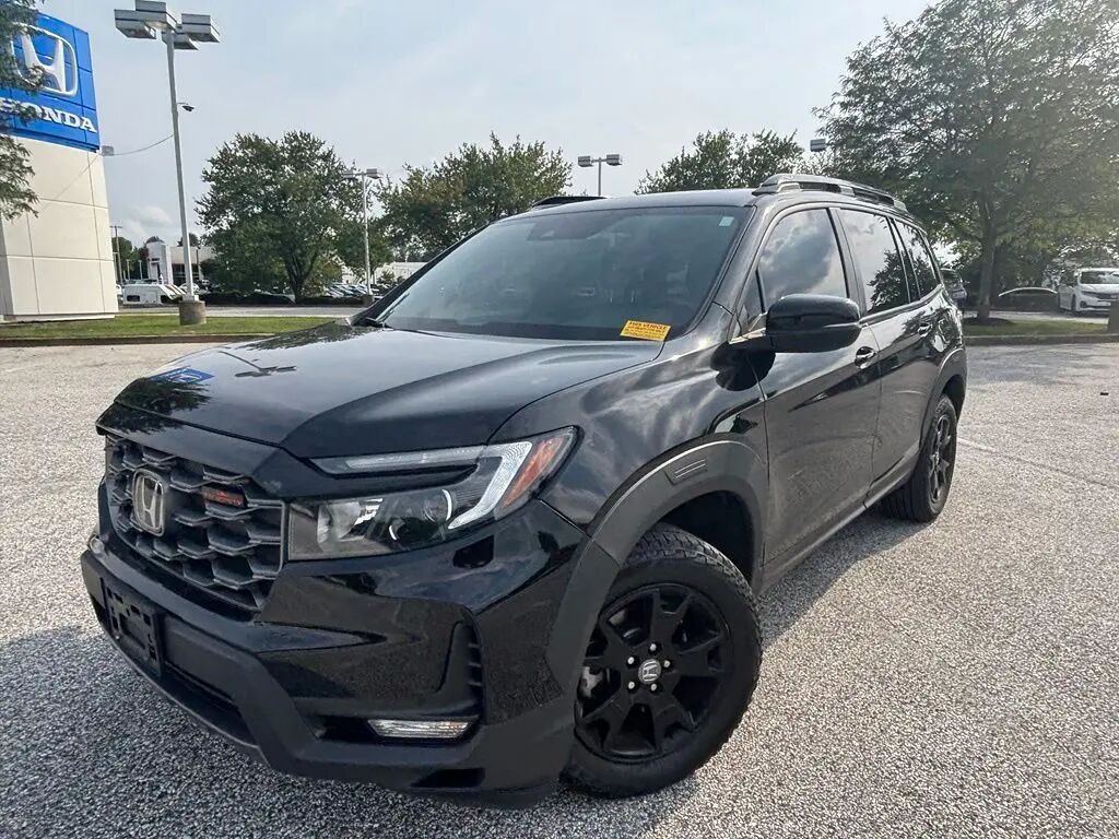2023 Honda Passport TrailSport — photo 1 of 11