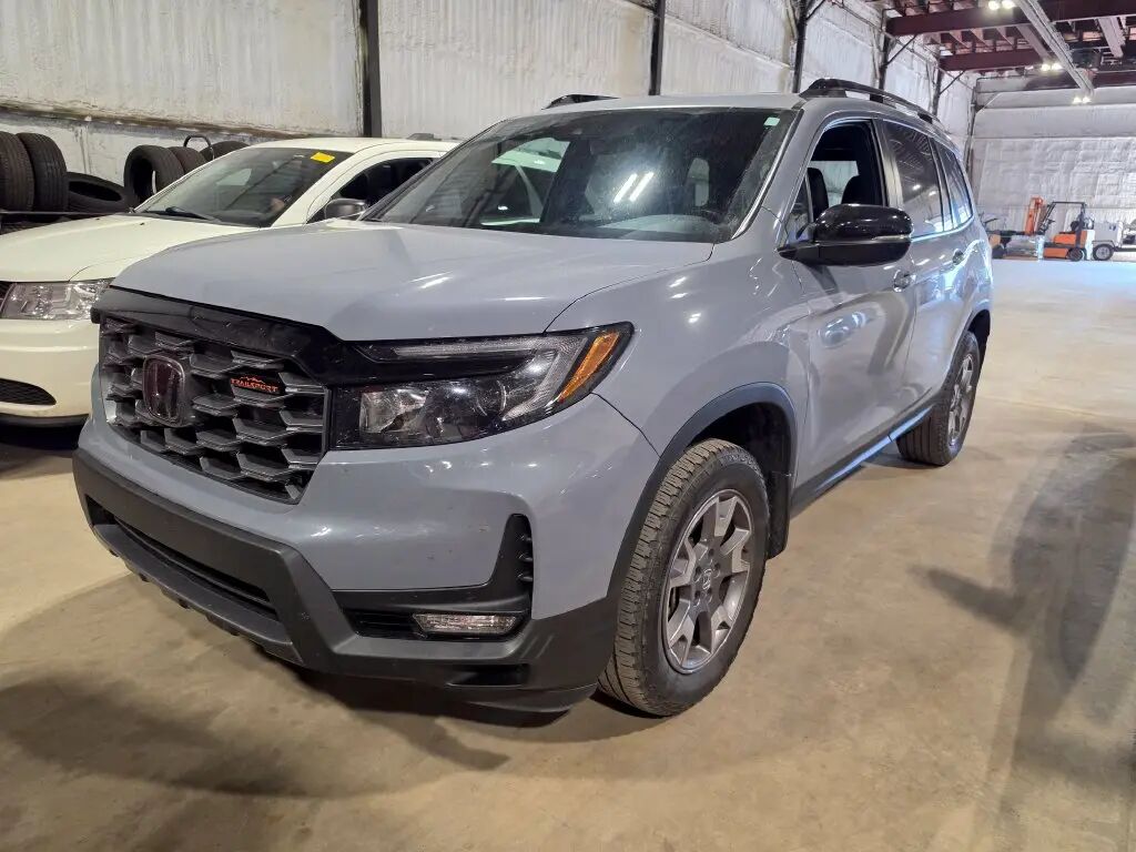 2023 Honda Passport TrailSport — photo 1 of 11