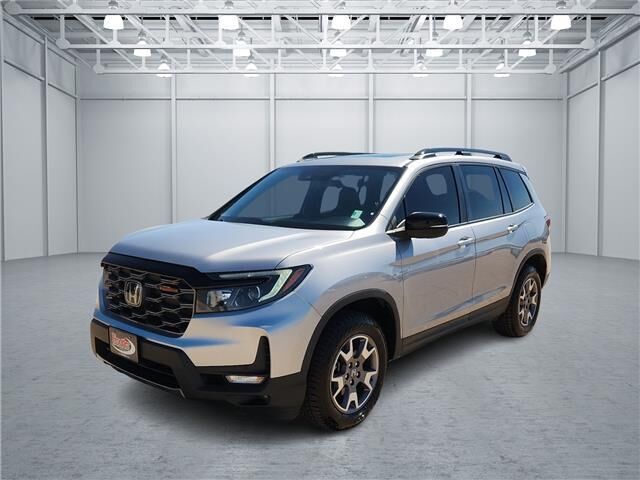 2023 Honda Passport TrailSport — photo 1 of 13